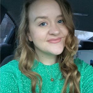 Meet your Posher, Courtney